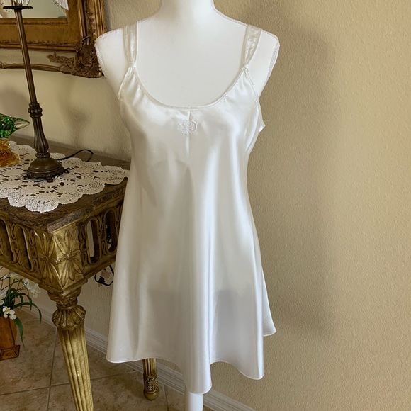 Oscar de la Renta Sleepwear Other - Oscar de la Renta Pink Label night gown